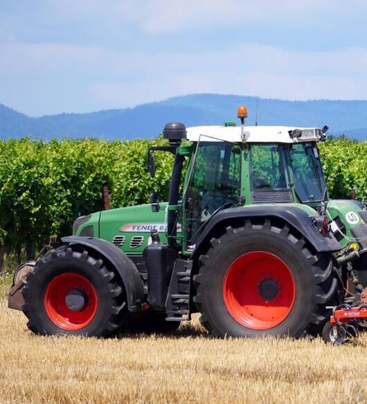 Se vende tractor con tres años de trabajo